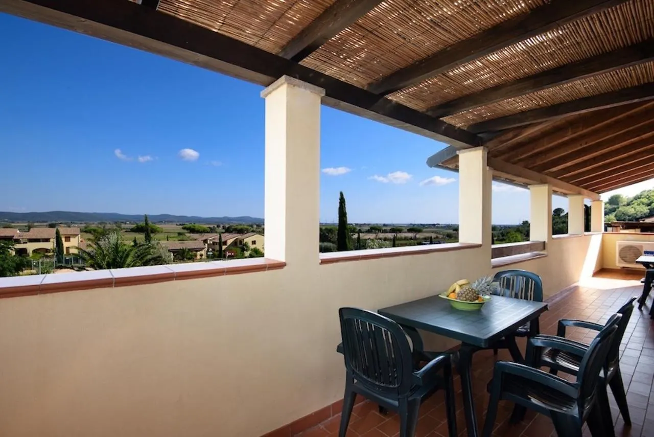 Apartments 5 Beds, First Floor With Private Outdoor Area, In Residence With Swimming-Pool Campiglia Marittima Itálie