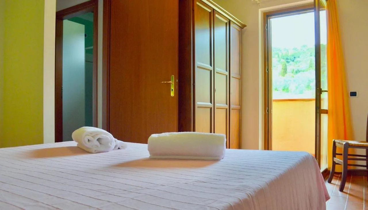 Apartments 5 Beds, First Floor With Private Outdoor Area, In Residence With Swimming-Pool Campiglia Marittima Aparthotel